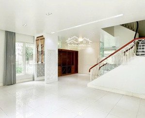 cho thuê biệt thự song lập vinhomes riverside diện tích 270m2 giá chỉ 35tr/tháng