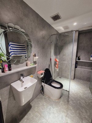giảng võ bán toà nhà dòng tiền chdv thông sàn vp ngõ ô tô tránh gần phố 9 tầng mặt tiền 8,3m 110m2