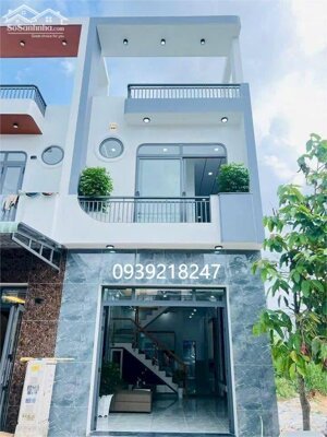 NHÀ MẶT TIỀN KHU DÂN CƯ PHONG PHÚ BÌNH CHÁNH TPHCM DT 100m2 thổ cư 100% ( 5x20M ) GIÁ 1 TỶ 280TR