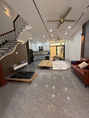 cho thuê nhà mới 100% full nt khu compound verosa liên phường, q9