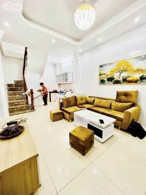 Bán nhà đẹp Hoàng Hoa Thám, Ba Đình, logoc, gần ôtô tránh, 48mx4t, 11.8 tỷ, 0985696268