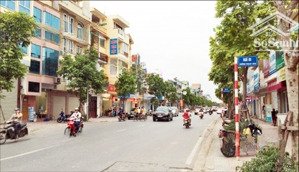 nhà thanh nhàn ngõ rộng ô tô tránh , sát đường 80m2 mặt tiền rộng giá 23,x (nhỏ) tỷ