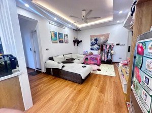 cần tiền bán căn hộ e3b yên hòa cầu giấy, 94m2, 2 ngủ