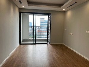 cho thuê căn 1 ngủ tại le capitole - 27 thái thịnh, vào luôn. lh o.971.342.965