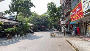 chính chủ bán nhà số 9 ngõ phân lô hoàng quốc việt - nguyễn phong sắc, 65m2 x 5t, giá 21.9 tỷ.