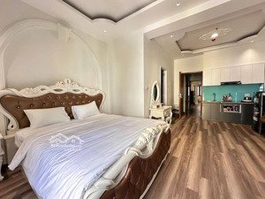 sở hữu tòa căn hộ vip khu phố tây an thượng sát biển dòng thu 150 triệu/tháng bán nhanh 40 tỷ