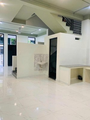 cho thuê nhà phố liền kề. 4pn, 4wc, 85m2, 14 triệu, cát lái, q2, hcm
