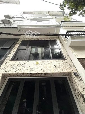 yên hòa 42m-13,5 tỷ-10m ra phố,ô tô đỗ cửa,2 thoáng,nội thất xịn,sổ vuông đẹp