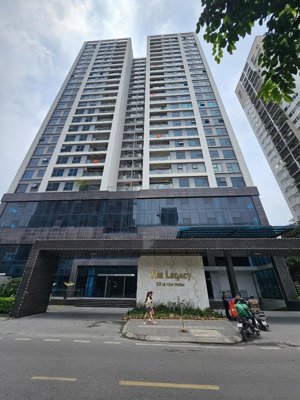 cho thuê nhà mặt phố ngọc khánh - ba đình .dt : 2000m nhà hàng, siêu thị, gym, show, văn phòng....