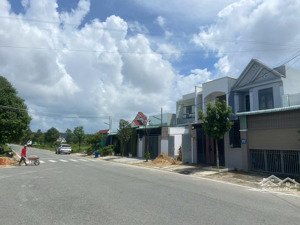 chính chủ cần bán đất đối diện công viên 6x20 full thổ cư. đất tdc thành phố mới, giá ngộp