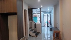 cần bán liền kề cienco5, đã hoàn thiện full nội thất