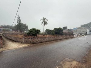 đất phân lô lô góc 3 mặt thoáng ô tô đỗ tránh