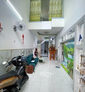 bán nhà hot tren , bình trị đông , gần aeon bt , xem nhà là chốt liền