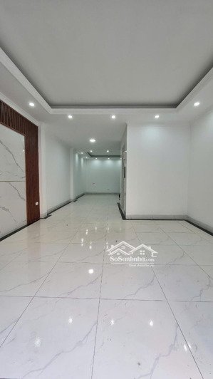 nhà đẹp giá tốt siêu phẩm để đầu tư làm ccmn sẵn 8 phòng thang máy nhà mới 60m2 6t chỉ 12.6 tỷ bưởi