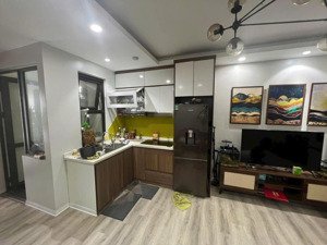 bán căn ruby3 - tầng thấp- full nội thất- sổ đỏ sẵn. dt:55m2,2 ngủ,2vs. giá:2.75 tỷ còn tl