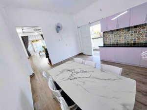 nhà mới kèm nội thất đẹp(4x16), hẻm oto, phú xuân, chỉ 5,1 ty