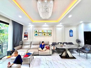 ngãi cầu an khánh. ô tô đỗ 32m 5 tầng chỉ hơn 4 tỷ. nhà full nội thất