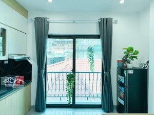 hàng tuyển - 6 tầng thang máy - chdv 18 phòng cho thuê 90 triệu/ tháng - gần phố nđh cầu giấy