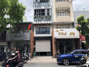 bán gấp!mặt tiền lý chính thắng q3.kết cấu 7 tầng giá cực rẻ!