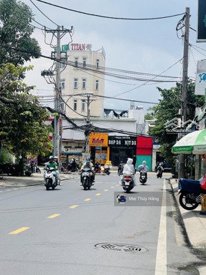 nhà cấp 4 mặt tiền đường ngay võ văn ngân - ngang 7.9m nở hậu nhẹ - dòng tiền 60tr /tháng