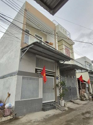 nhà 2 tầng hòn sện 3,9tỷ- vĩnh hoà- nha trang