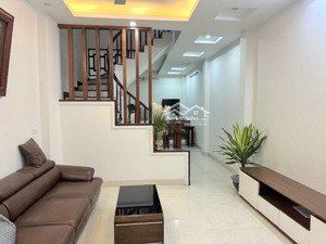 bán gấp nhà yên lộ 45m dân xây sát khu đô thị đô nghĩa oto gần nhà. giá rẻ nhất khu vực.