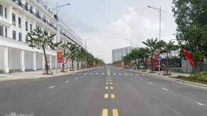 bán nhà mặt phố đường 30m (mặt hồ yên sở) - nhà 5 tầng hoàn thiện, diện tích 140m2, mặt tiền 6m.