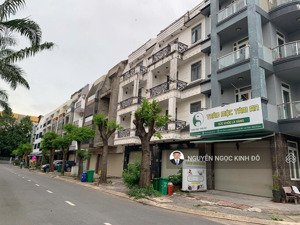 bán nhà the seasons ngay lotte đường chính n2 rộng 17m giá 11 tỷ. dt 6x20, 1t 3l. sổ sẵn