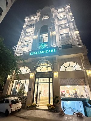 bán ks đang kinh doanh tốt trung tâm thủ đô