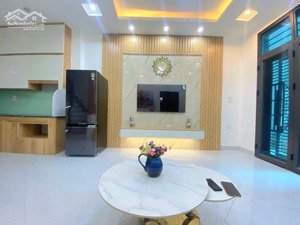 bán gấp nhà tố hữu oto đỗ cửa 5 tầng xây mới full nội cao cấp. tiện ích bạt ngàn.