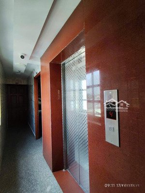 bán khách sạn quận 12 8 x 20 4 tầng thang máy ngay picity chỉ 12 tỉ