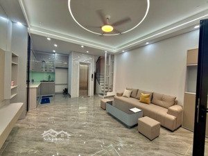 bán nhà phân lô đại từ thang máy full nội thất cao cấp ô tô tránh