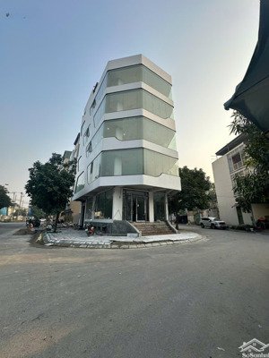 chính chủ bán nhà ngõ 285 đội cấn diện tích 120m2 mặt tiền 10,5m giá 26 tỷ.lh 