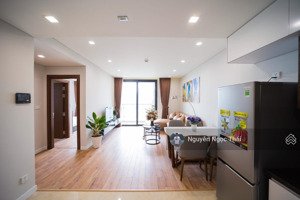 (chính chủ) bán căn góc 2 ngủ 72.5m2 ban công đn, tầng 20 tòa the legend. full nội thất, slot ô tô