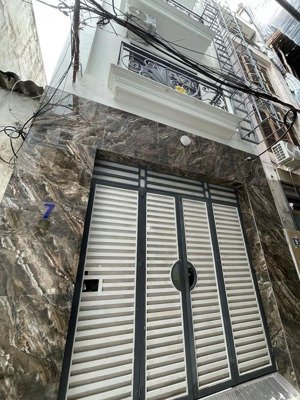 bán nhà phố trần duy hưng, cầu giấy 115m2, xây 7 tầng thang máy. giá 20 tỷ. sổ đỏ chính chủ