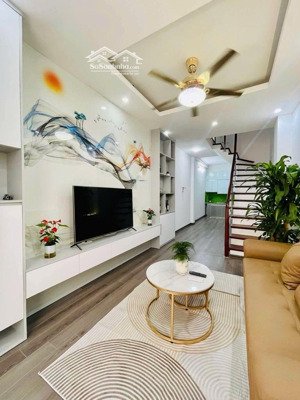 nhà đẹp đại từ - lô góc 2 mặt thoáng - ngõ nông - cách phố 50m