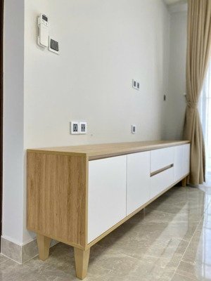 bán nhanh 2pn, m8 midtown, view thoáng mát, giá 8,8 tỷ. lh thảo