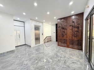 bán nhà 50m2x5 tầng, thang máy, phố nguyễn chí thanh, ba đình. 5m ra oto, an sinh đỉnh. giá 15,5 tỷ