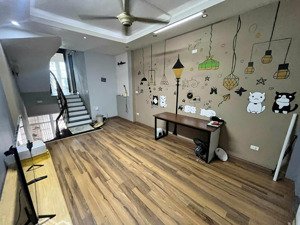 cho thuê nhà mặt phố phan đình giót, hà đông, 50m x 5 tầng, 3n3vs, tầng 1 có thể kinh doanh nhỏ