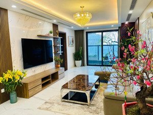 quỹ căn chuyển nhượng 5pn 4pn 3pn 2pn nội thất đầy đủ, giá tốt ở sapphire palace lh: 