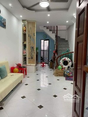 nhà di trạch giá đầu tư, không quy hoạch 31mx 5 tầng nhỉnh 4 tỷ