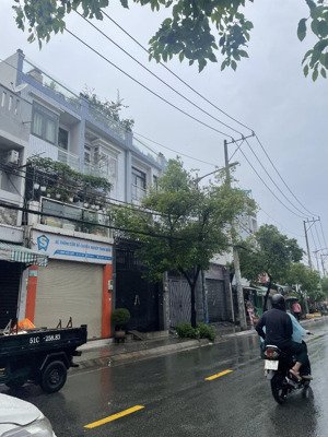 bán nhà mt đường kênh tân hoá,phường hoà thạnh,dtcn 207m2