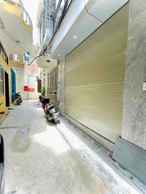 bán nhà trung tâm hai bà trưng thang máy hiện đại nhà đẹp xây mới - 5 tầng thông thoáng