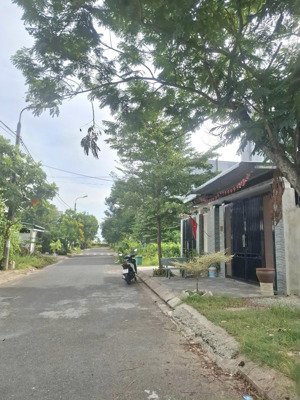 bán lô đường 5.5m bàu cầu 27 - hoà xuân giá tốt