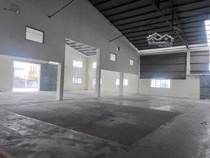 cho thuê kho trong kcn sống thần,bình dương,có pccc,cao 9m,ngăn lẻ từ 600,cont 24/24
