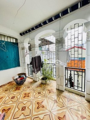 ngã tư sở - nông gần phố - 35m - 5tầng tiện ích bạt ngàn - nhà đẹp ở luôn - tặng full nội thất