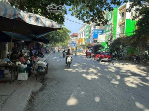 đất vàng hiếm có - mặt đường nguyễn tất thành, đối diện chợ trung tâm yên thế