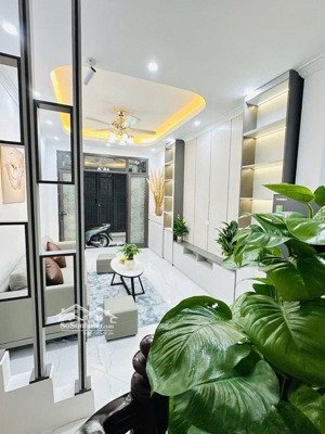 siêu phẩm nhà đẹp minh khai, hai bà trưng hàng xóm times city dt: 30m_ 5 tầng _ 3 ngủ.