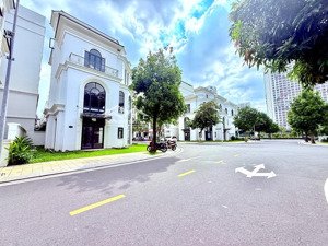 bán biệt thự đơn lập 55 tỷ góc 2 mặt tiền dự án vinhomes grand park q9