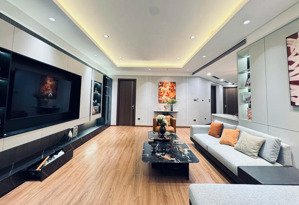 chính chủ bán căn 17t6, 120m nội thấp cao cấp, mới tinh. 3pn2vs. liên hệ: 